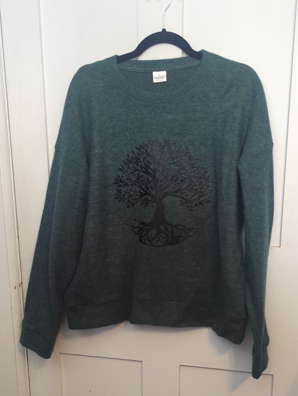 Tree of Life long sleeve sweater like pullover top. NWOT.